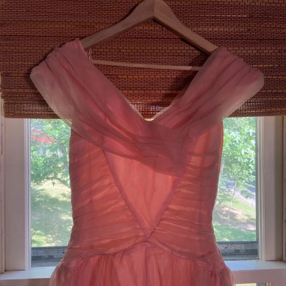 Late 1950s vintage pink chiffon floor length gown - Picture 2 of 8